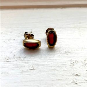 Carnelian studs